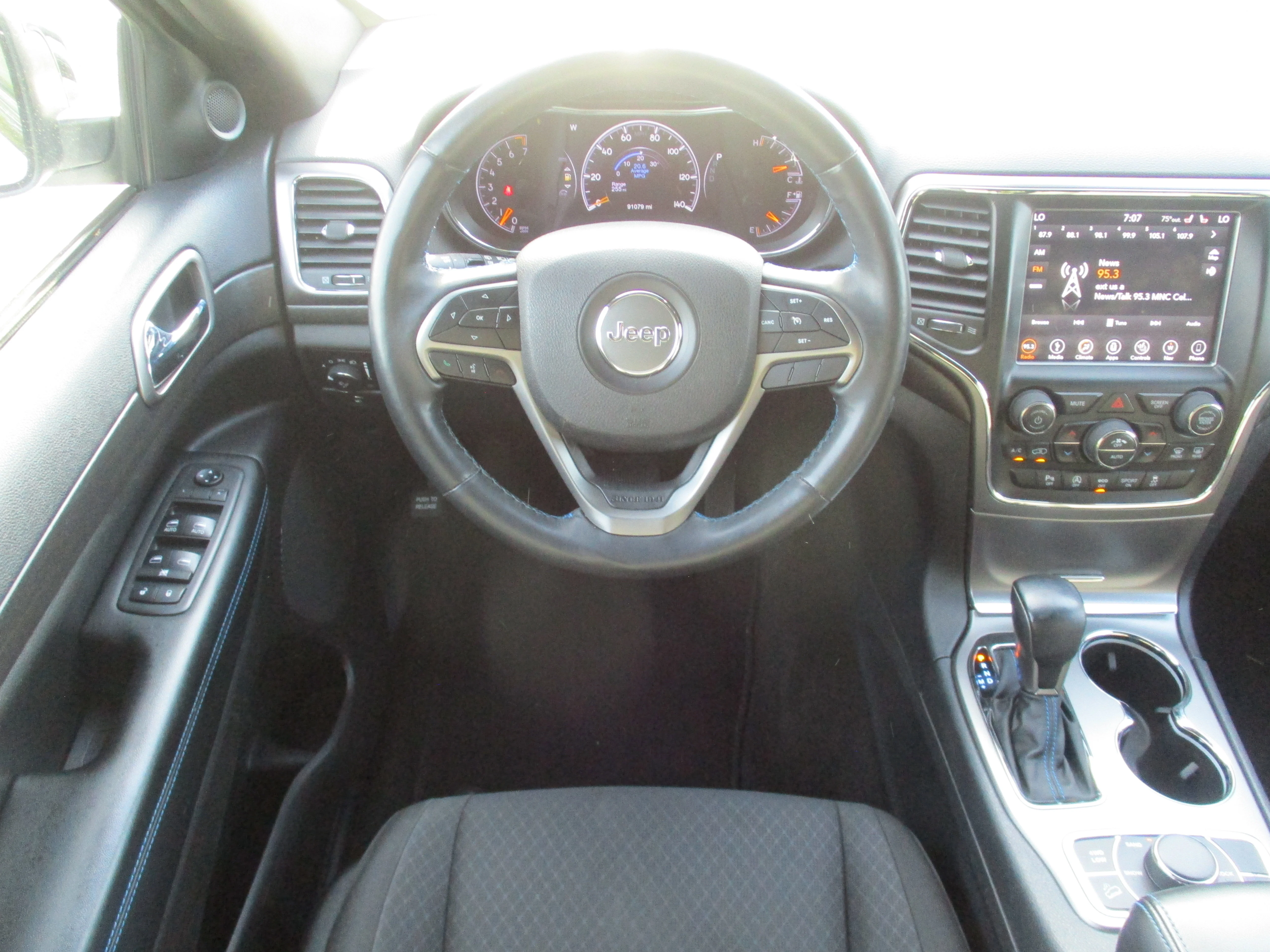 Used 2018 Bright White Clearcoat Jeep Upland image 7