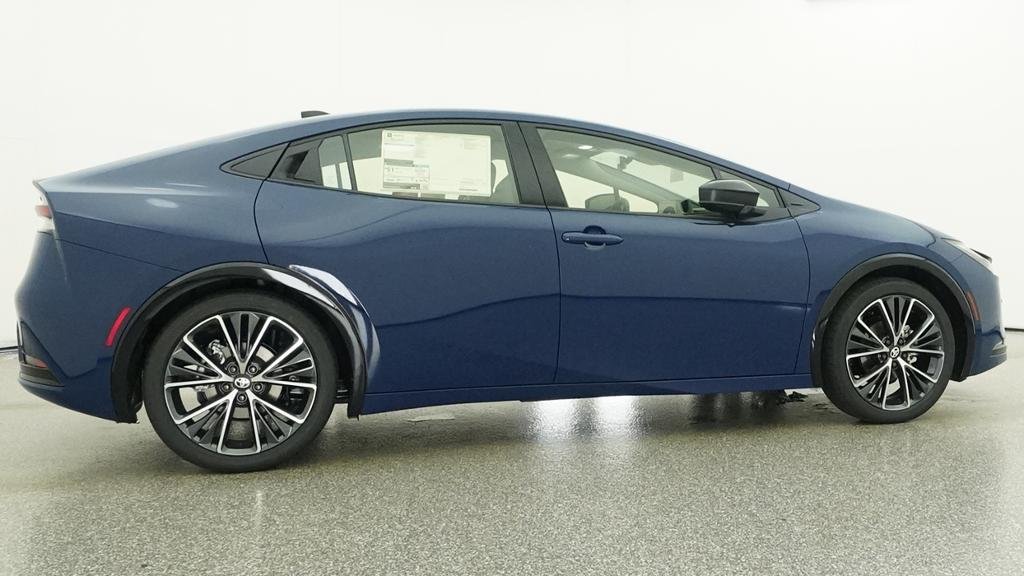 New 2027 Reservoir Blue Toyota XLE image 15