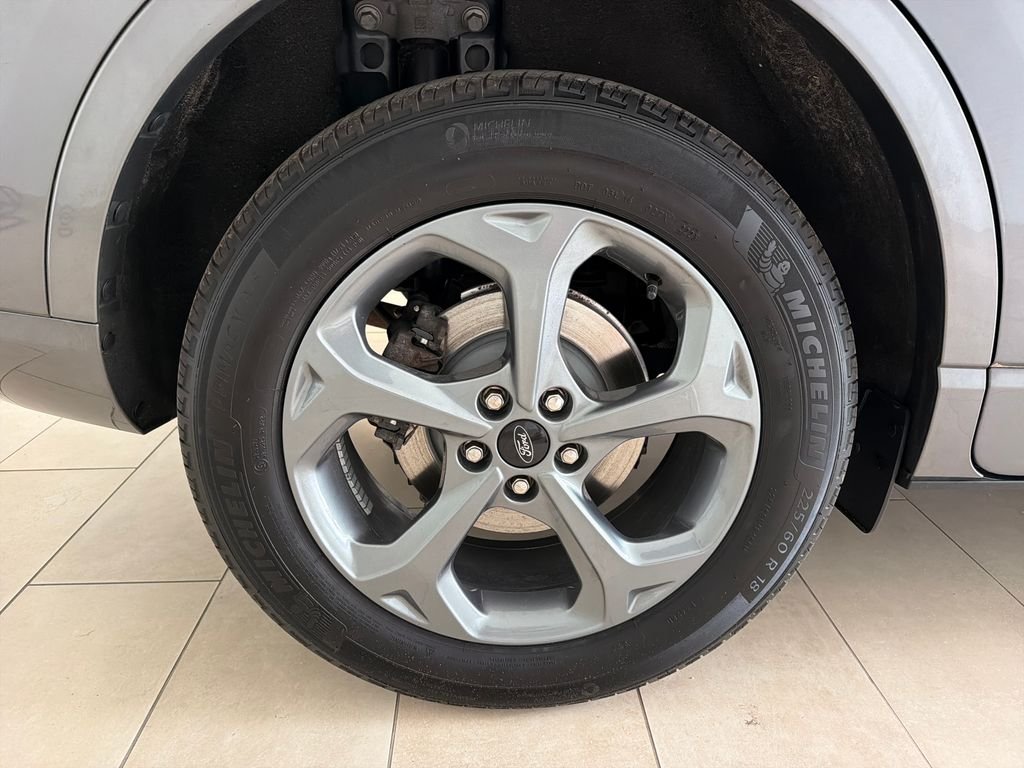 Used 2023 Gray Ford ST-Line image 8