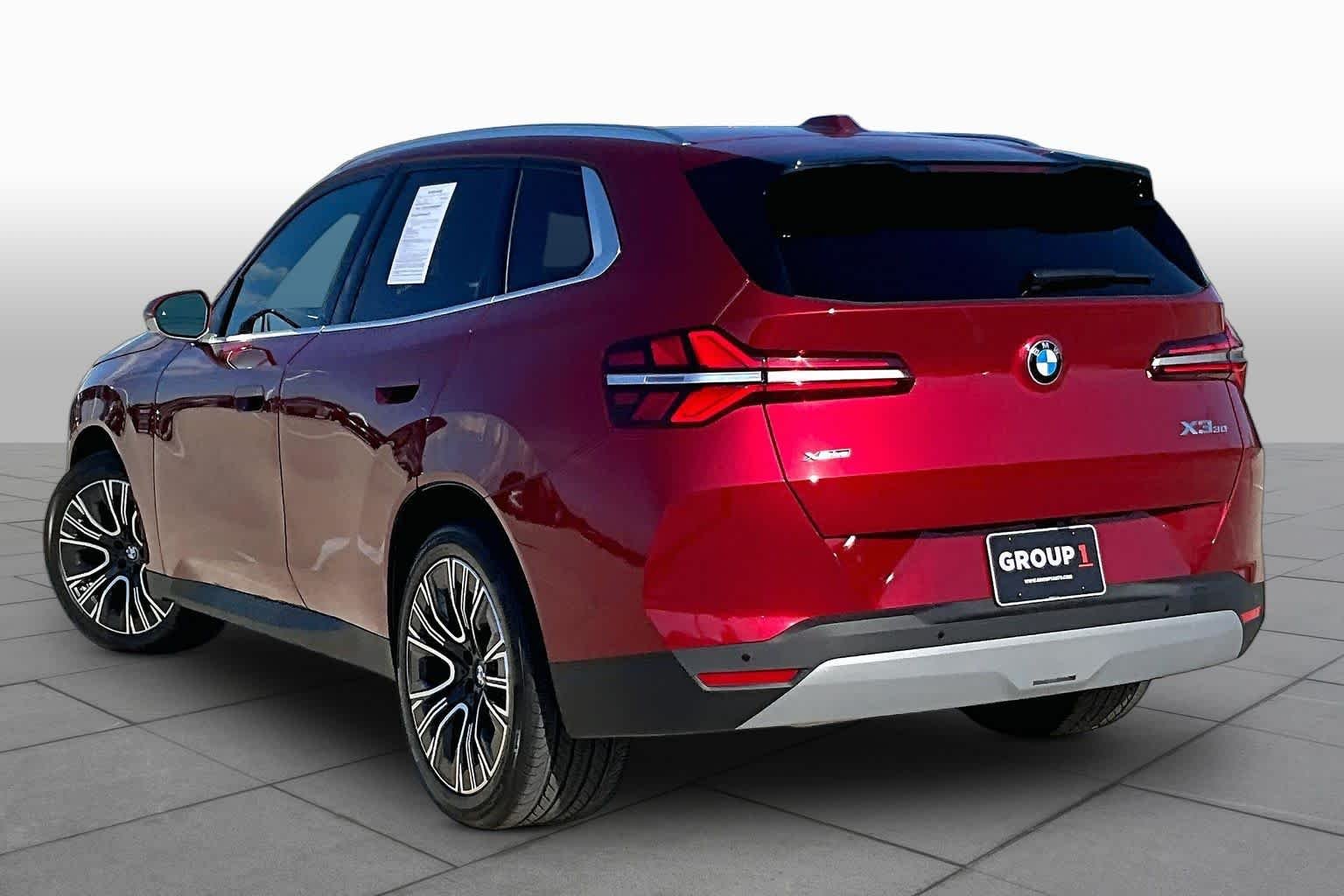 Used 2026 Vegas Red Metallic BMW 30 xDrive image 11