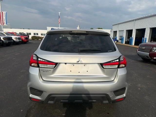 Used 2025 Gray Mitsubishi 2.0 ES image 4