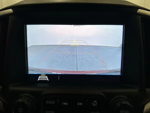 Used 2018 Red GMC SLE image 26