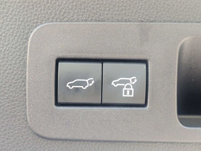 Used 2024  Lexus 600 F SPORT image 13