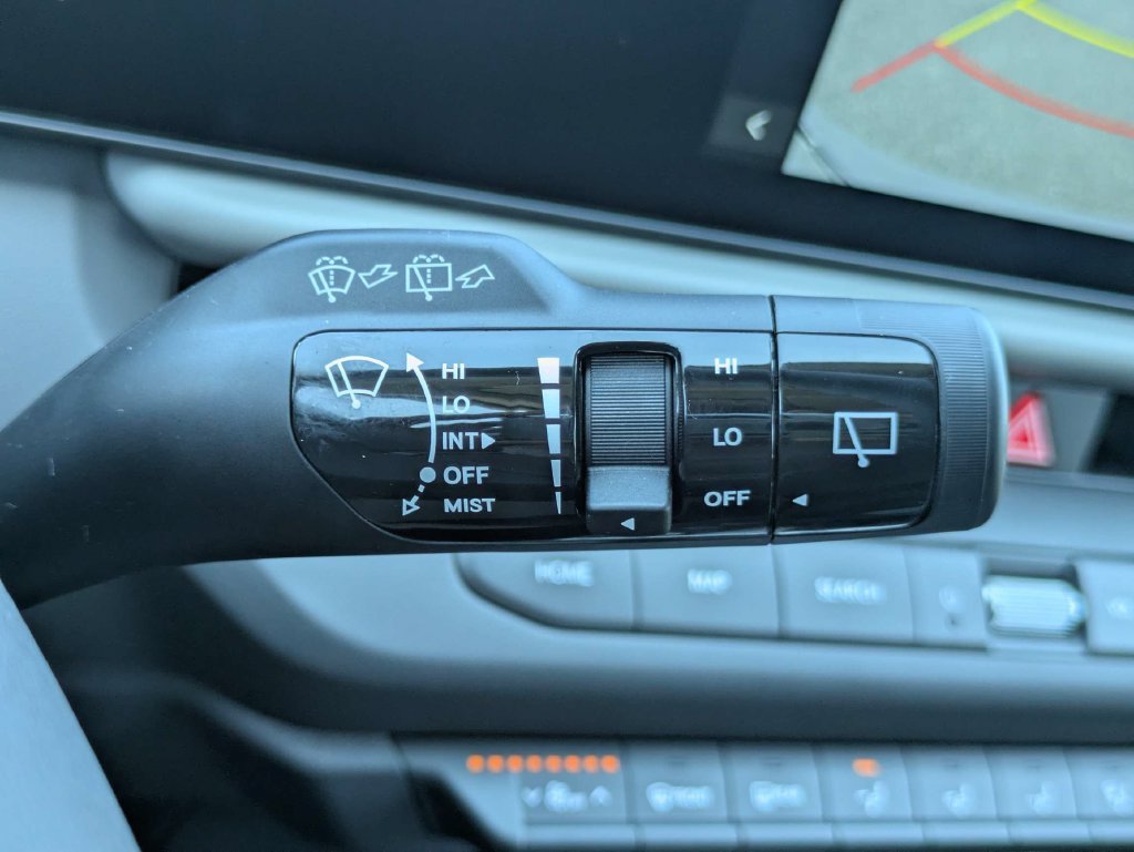 New 2027 Iceberg Green Kia S image 28