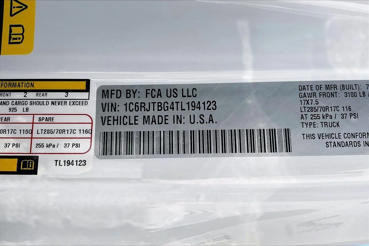 New 2026 Bright White Clearcoat Jeep Rubicon X image 33
