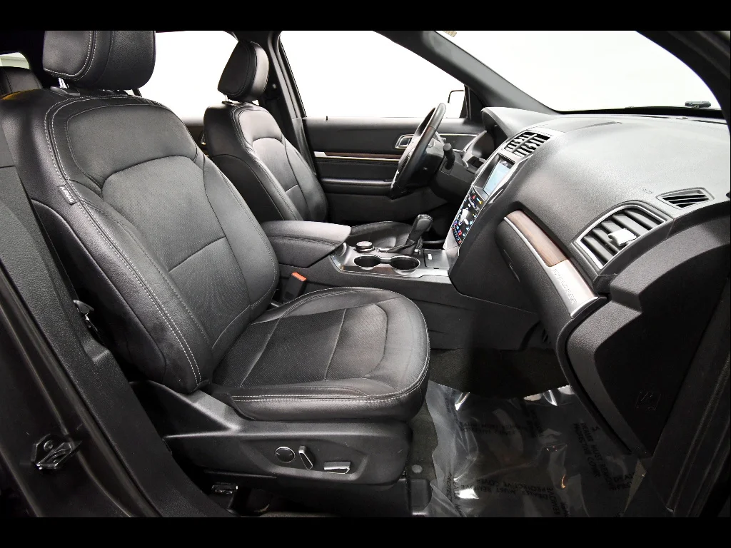 2018 Ford Explorer Limited - Photo 18