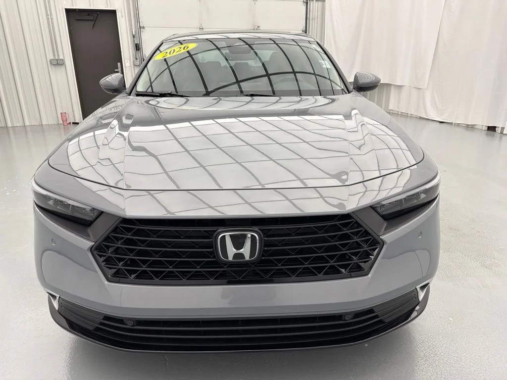 New 2026 Urban Gray Pearl Honda Touring image 2