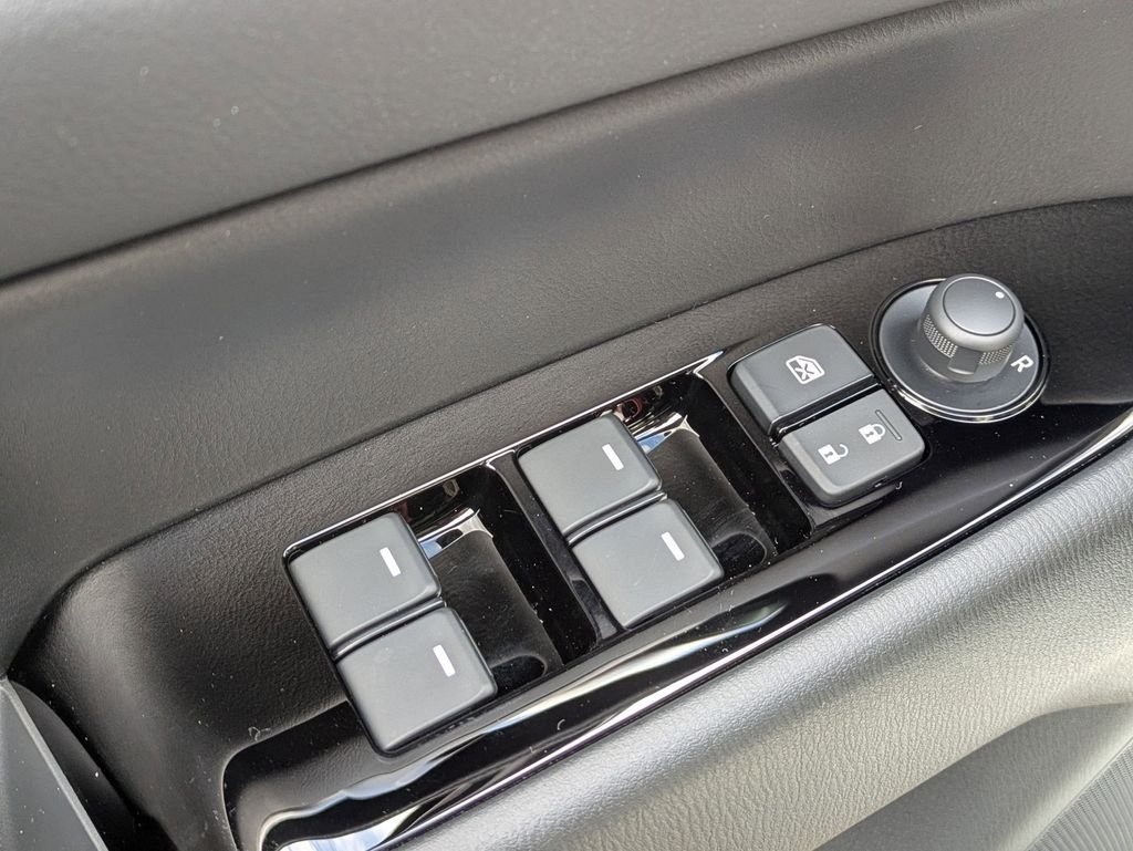 2025 Mazda CX-5 S Select Package - Photo 11
