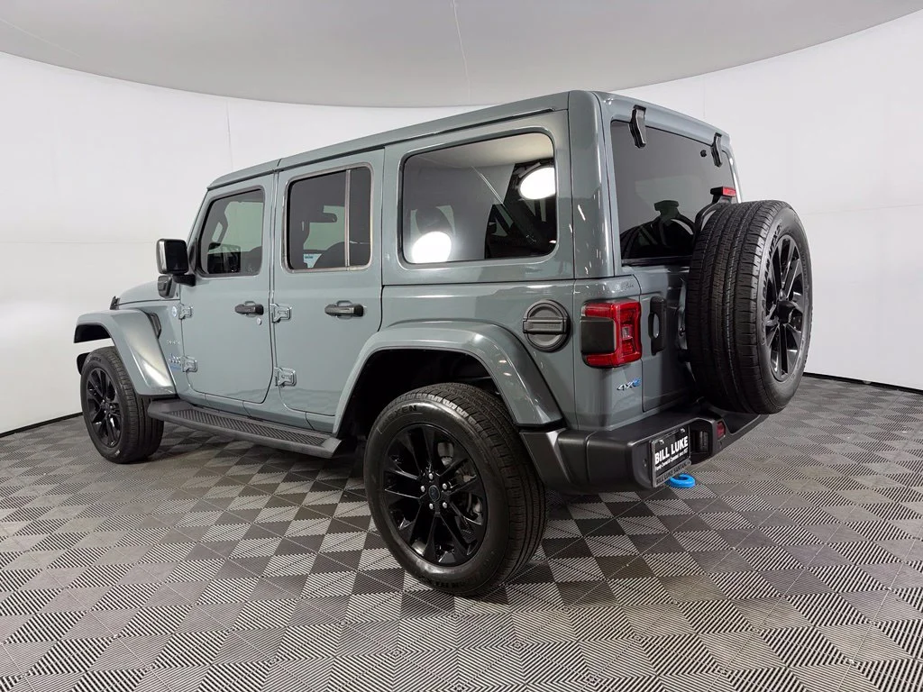 Used 2024 Gray Jeep Sahara 4xe image 9