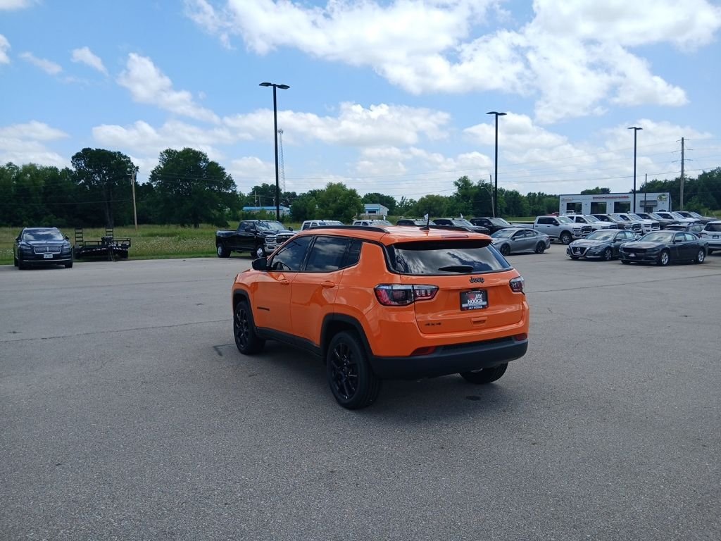 New 2026 Joose Exterior Paint Jeep Latitude image 6