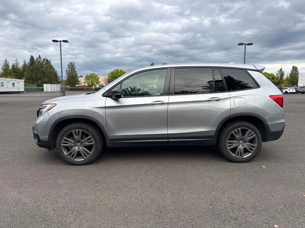 Used 2019 Lunar Silver Metallic Honda EX-L image 4