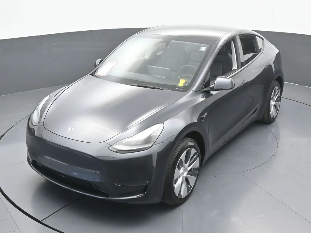 Used 2024 Gray Tesla Standard Range image 39