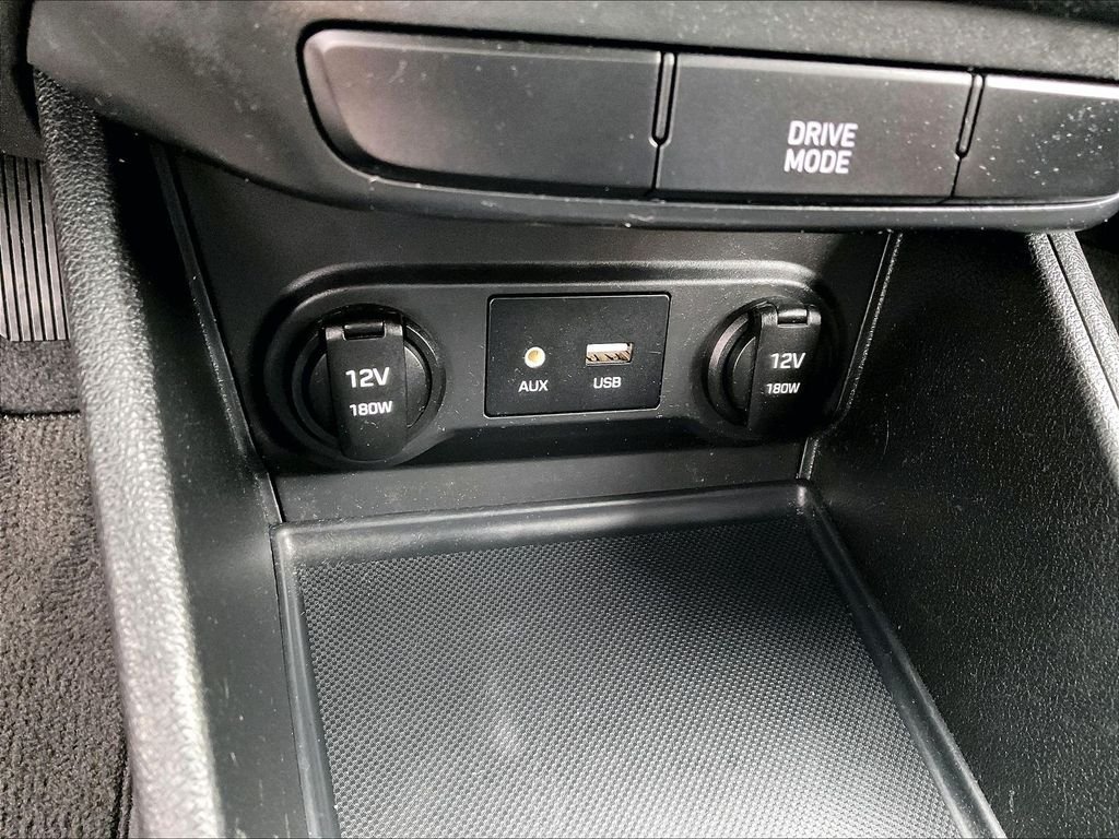 Used 2019 Pomegranate Red Metallic Hyundai SE image 26