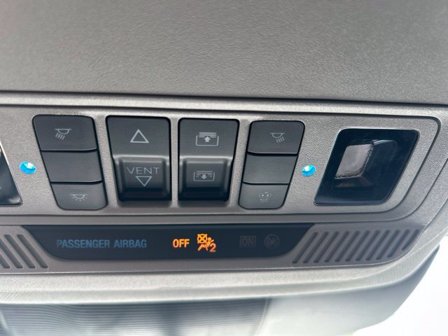 Used 2023 Silver Ford XLT image 34