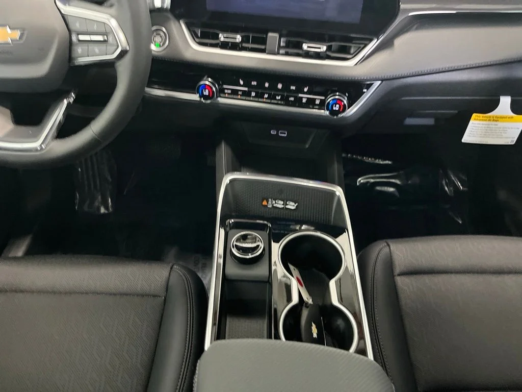 New 2026 White Chevrolet LT image 10