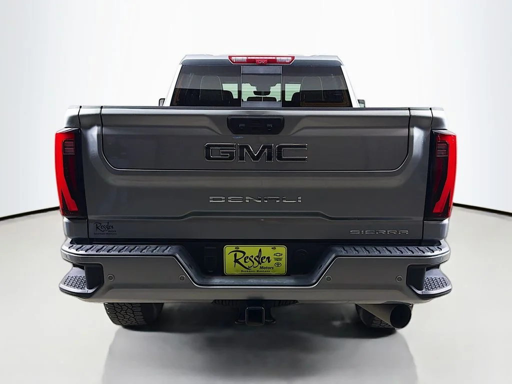 Used 2025 Silver GMC Denali Ultimate image 7