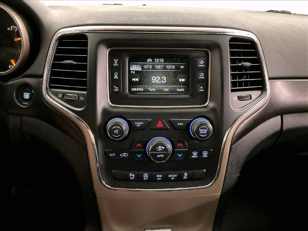 Used 2017 Gray Jeep Laredo image 35
