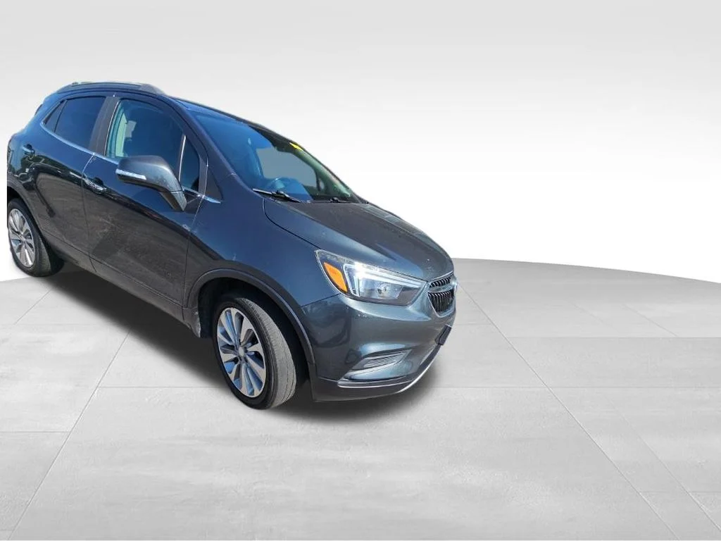 Used 2018 Gray Buick Preferred image 4