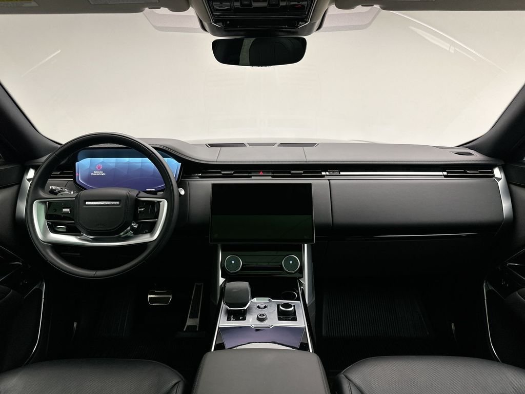 Used 2023  Land Rover SE image 20