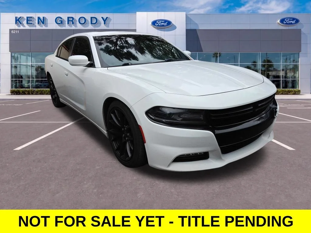 2015 Dodge Charger R/T's photo