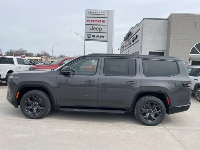 New 2026 Baltic-Gray Metallic Clear-Coat Exterior Paint Jeep Upland image 1