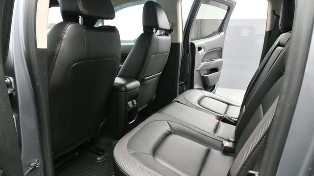 Used 2022 Gray GMC AT4 w/Leather image 11