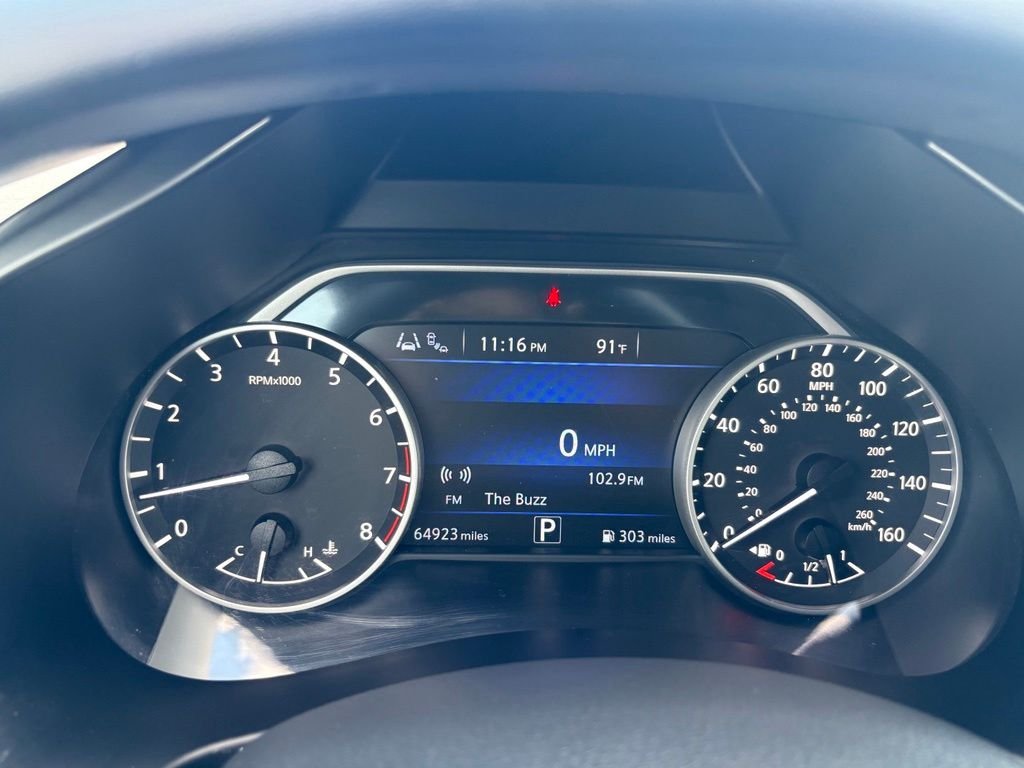 Used 2020 Gray Nissan SV image 24
