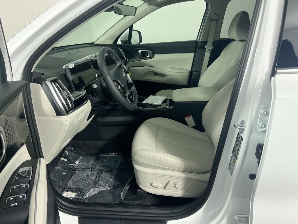 New 2026 Glacial White Kia S image 12