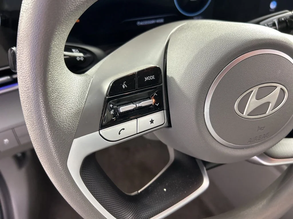 2024 Hyundai Elantra SEL - Photo 19