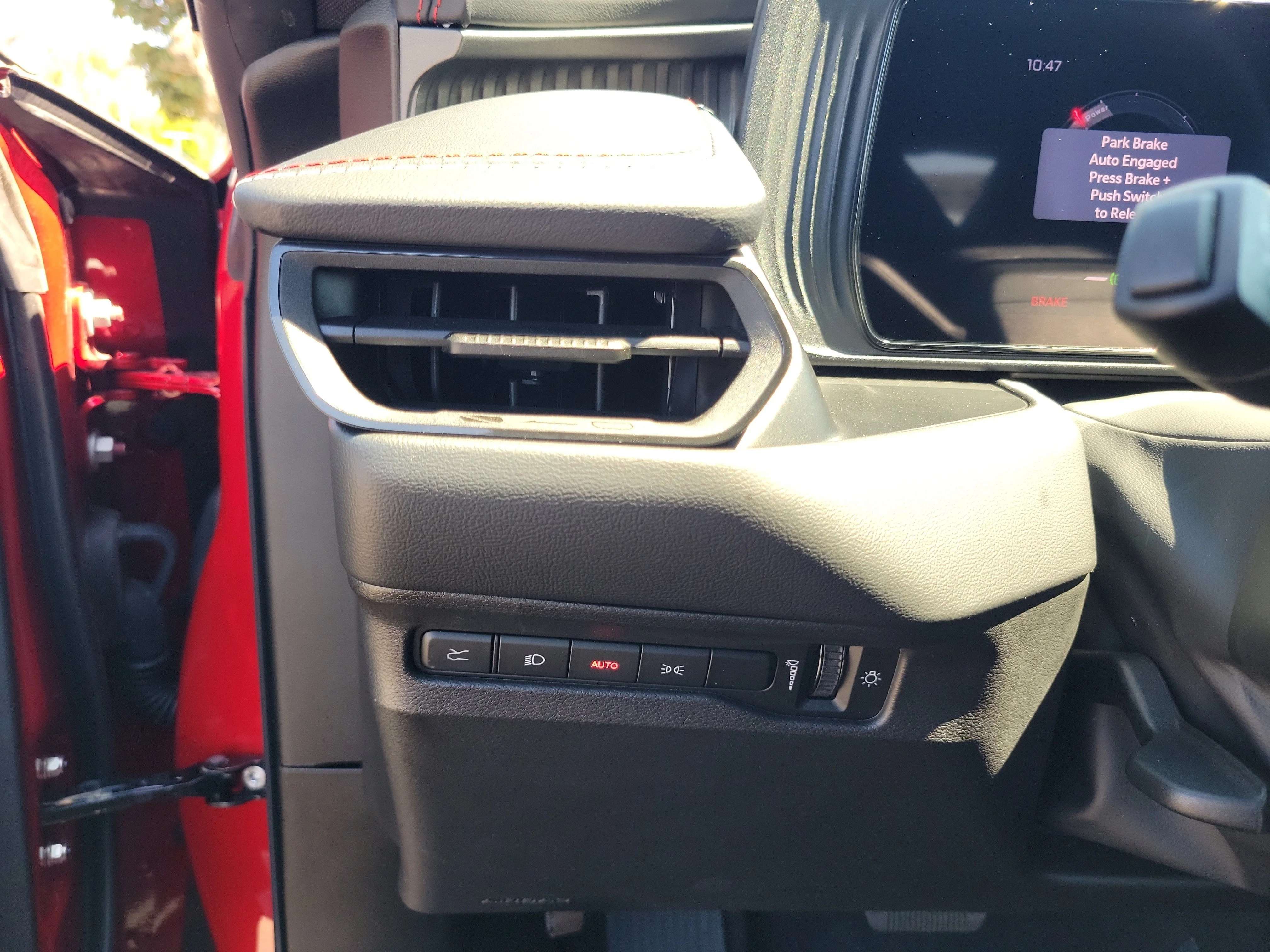 Used 2025  Dodge R/T image 21