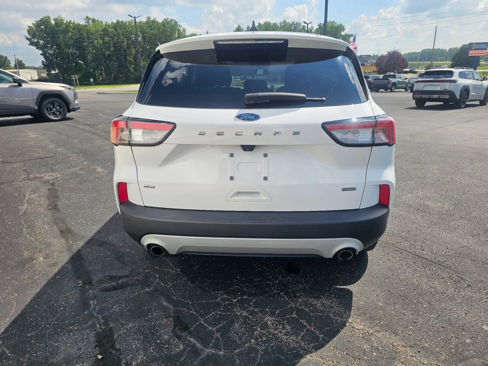 Used 2020 White Ford SE Sport image 4