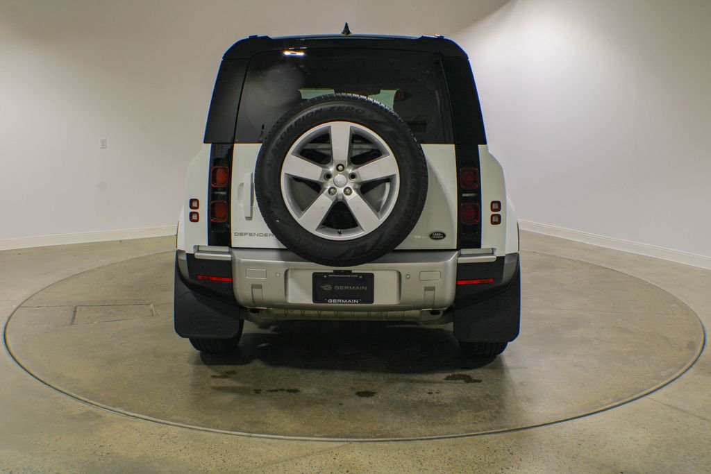 Used 2023 Fuji White Land Rover S image 5