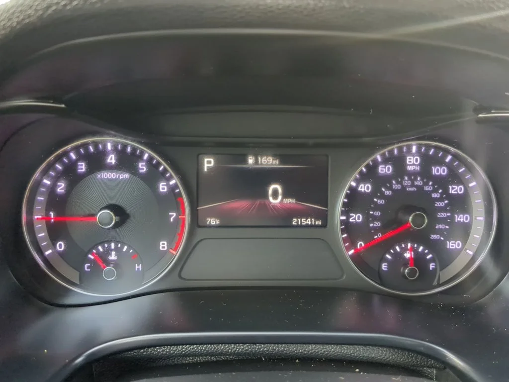 Used 2024 Aurora Black Kia GT-Line image 15