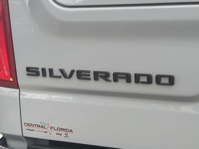 Used 2025 Gray Chevrolet RST image 13