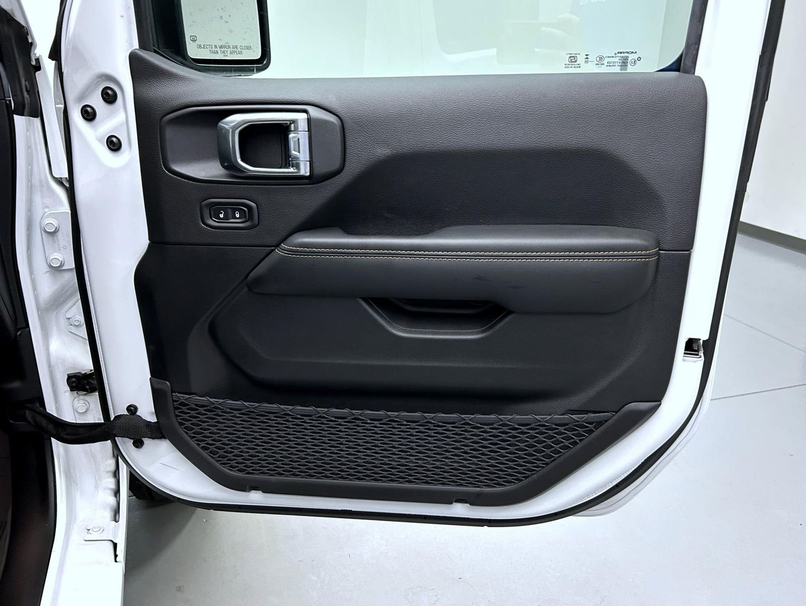 New 2026 Bright White Clearcoat Jeep Sahara image 16