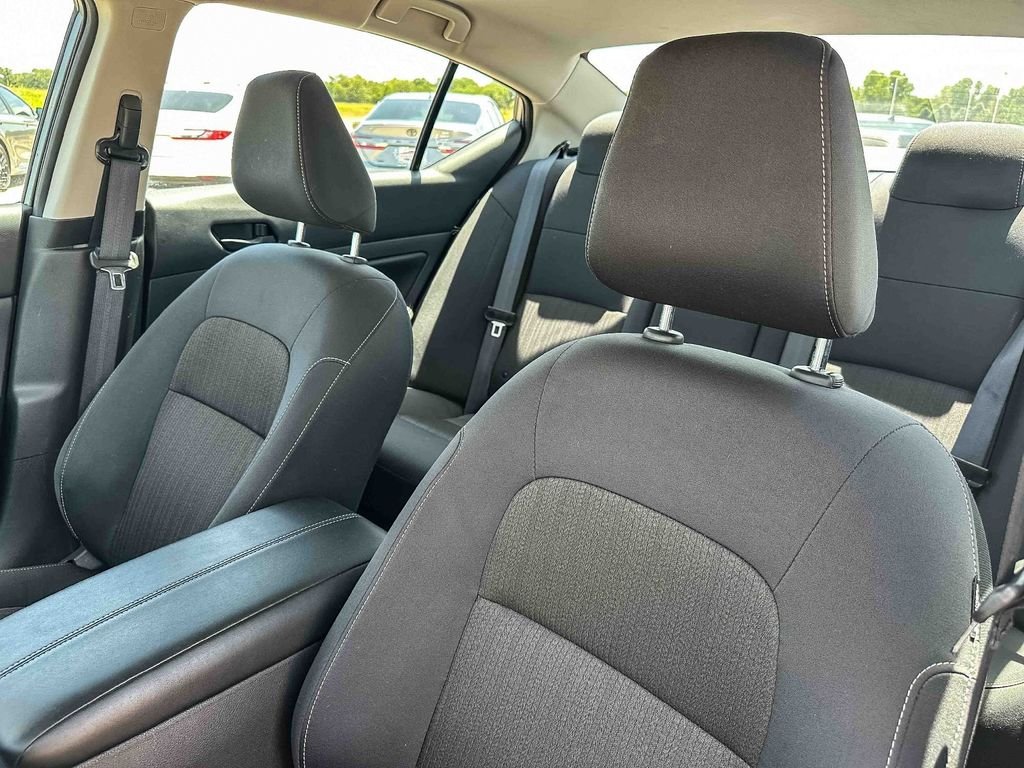 2025 Nissan Altima SV - Photo 14