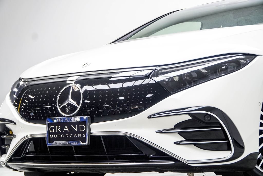 Used 2023 White Mercedes-Benz 580 image 2