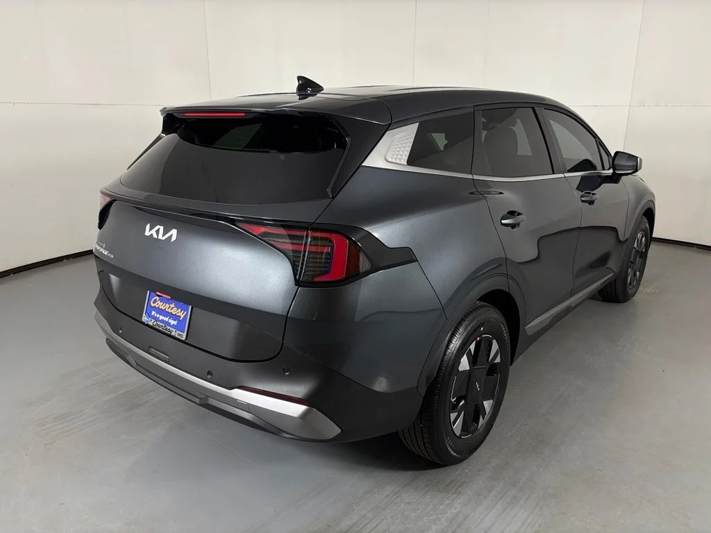 New 2027 Gravity Gray Kia LX image 8