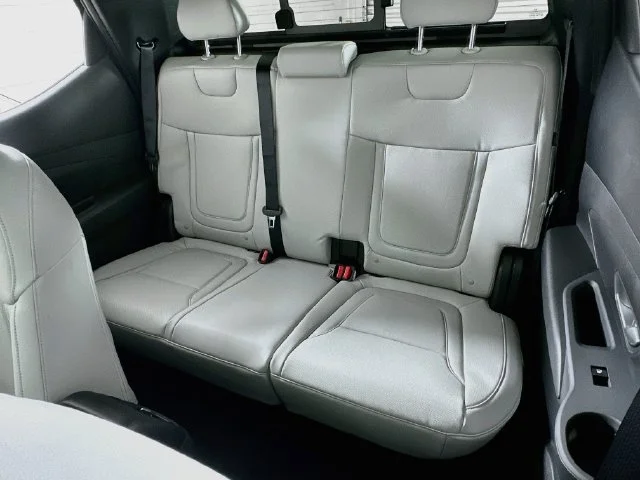 New 2027 White Hyundai SEL image 11