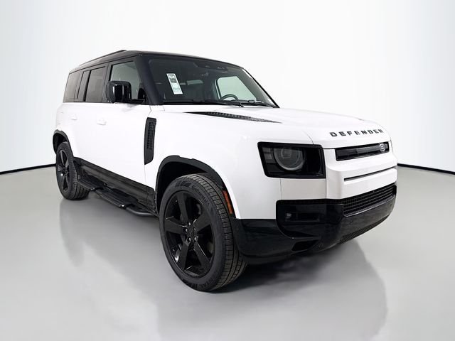 New 2026 Fuji White Land Rover X-Dynamic SE image 3