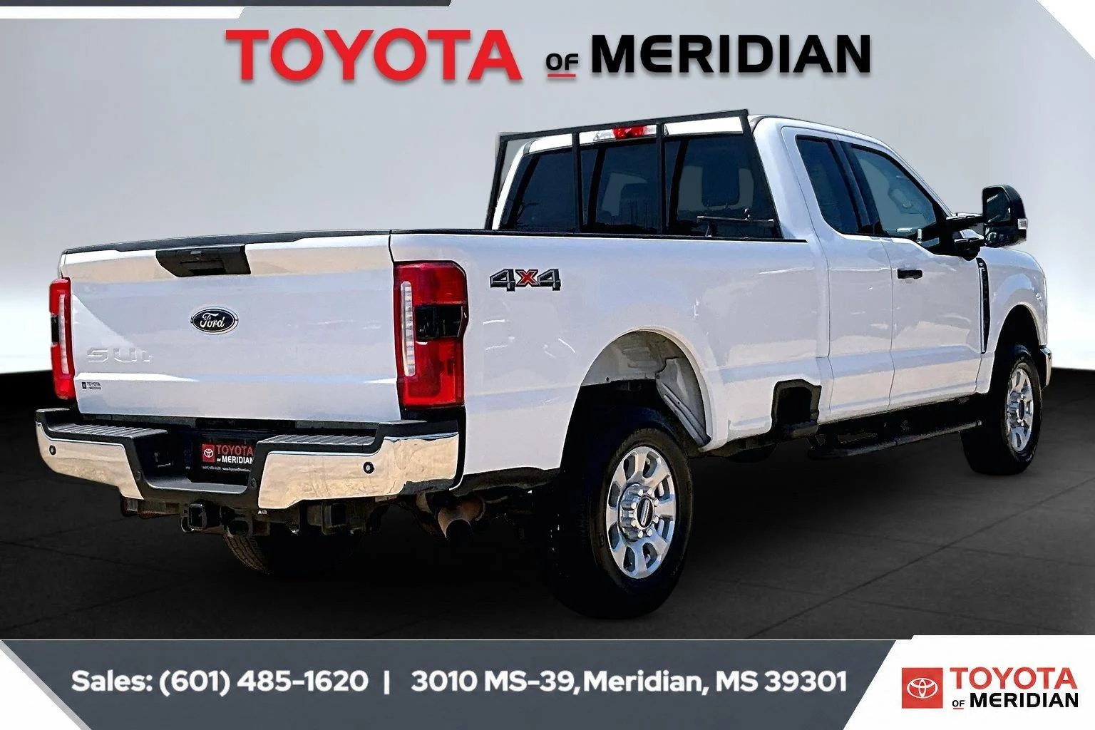 Used 2024 Oxford White Ford XLT image 11