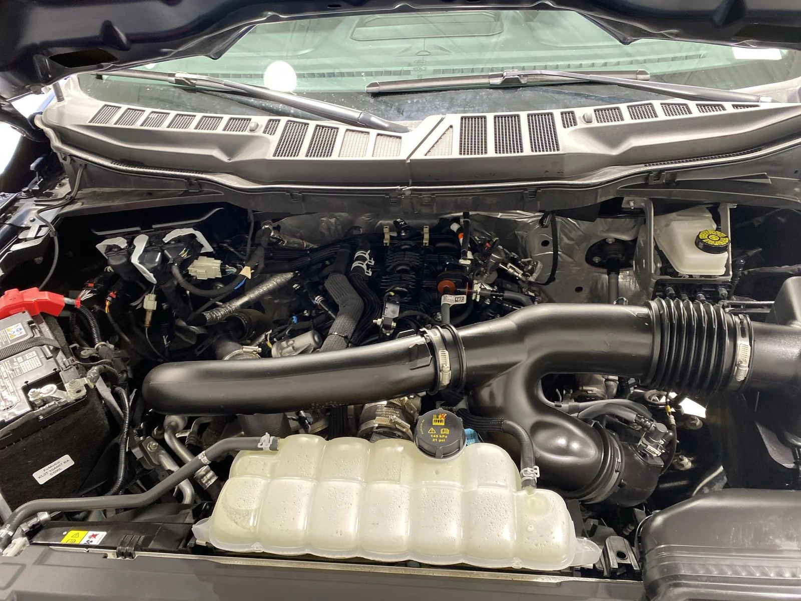 2025 Ford F-150 XLT - Photo 24