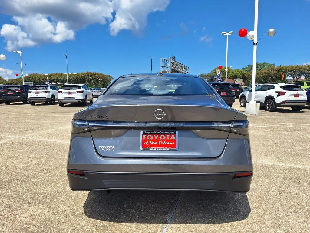 Used 2027 Gray Nissan SV image 6