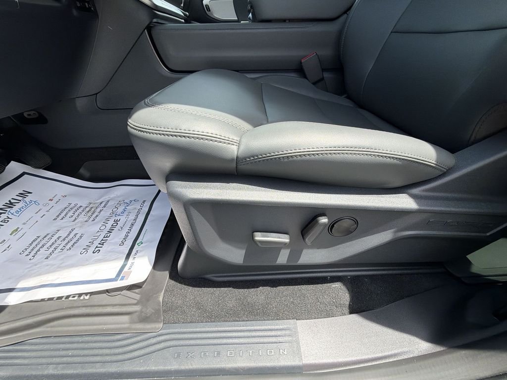 New 2026 Space Silver Metallic Ford MAX Active image 18