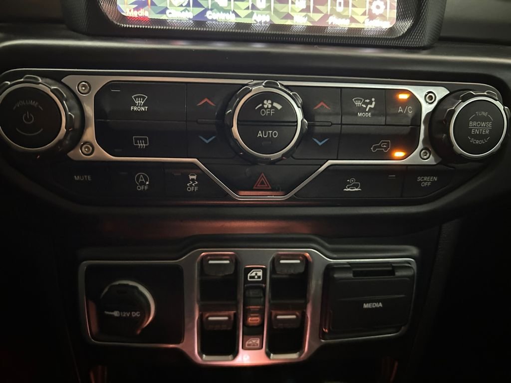Used 2023 Gray Jeep Overland image 29