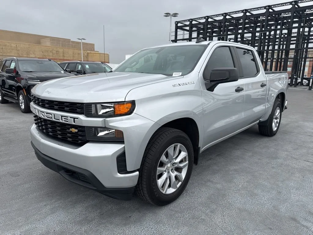 Used 2021 SILVER ICE METALLIC Chevrolet Custom image 1