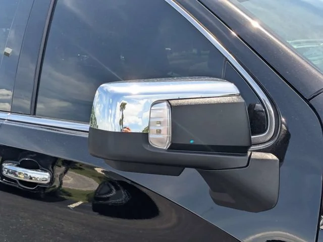 Used 2025 Onyx Black GMC Denali image 10