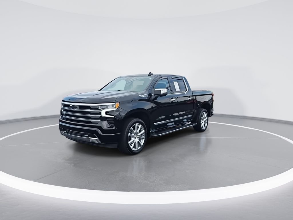 Used 2024 Black Chevrolet High Country image 4