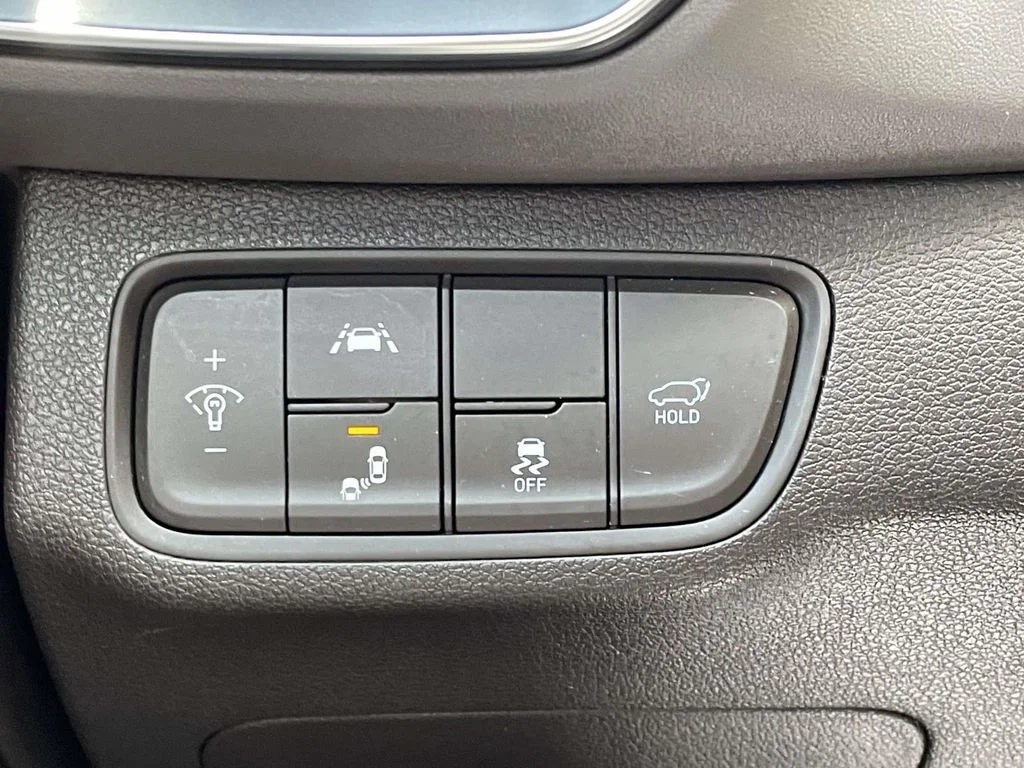Used 2020 Blue Hyundai Limited image 19