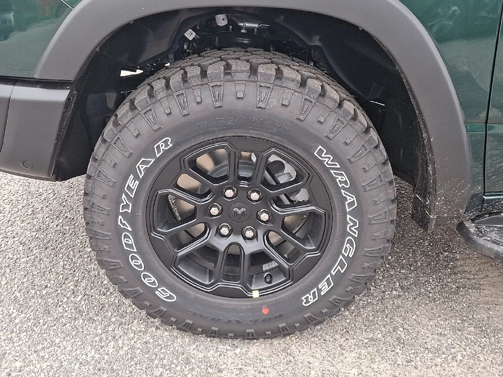 New 2027 Serrano-Green Metallic Exterior Paint RAM Rebel image 19